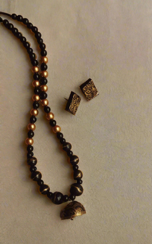 Black Necklace Set with Studs